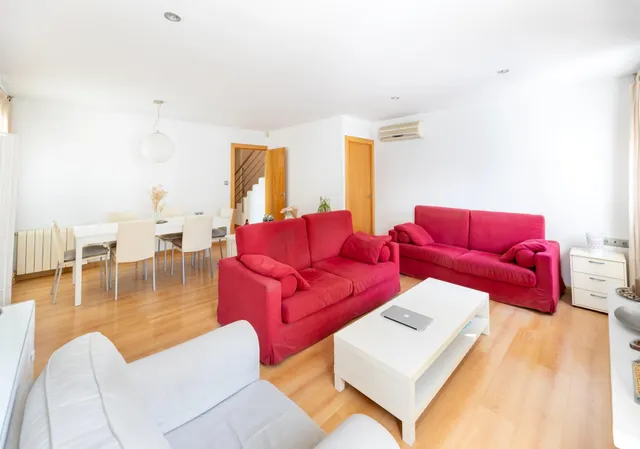 PRECIOSA CASA EN MONTELUZ — 7