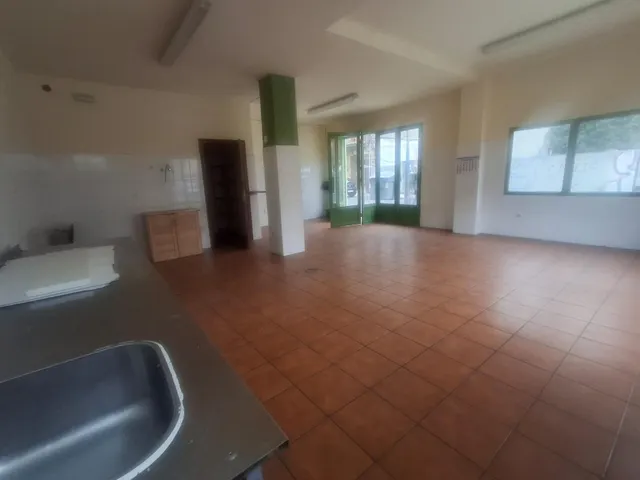 ALQUILER: Local Comercial Zona Centro — 4