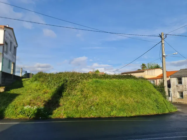 PARCELA URBANA EN MAIANCA (OLEIROS) — 13