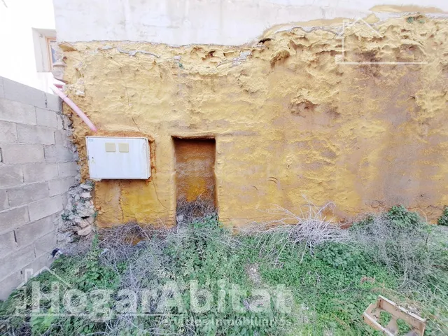 ¡OPORTUNIDAD INCREÍBLE! TERRENO URBANO ESQUINERO Y AMPLIO - foto 3