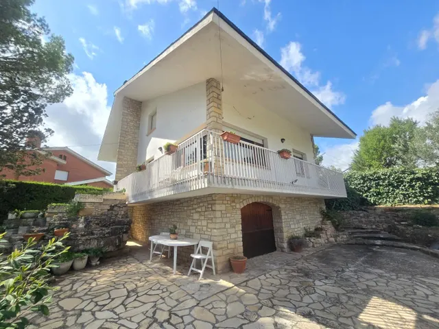 Venta chalet en la llacuna zona urb. la piscina con jardín, garaje y vistas!! — 11