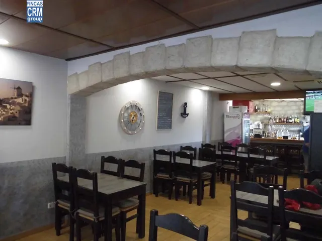 Local comercial situado en la Avenida Catalunya — 2