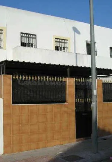 CASA EN VENTA EN ZONA SUR,SIN TOMA DE POSESIÓN - foto 2