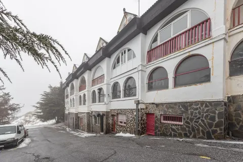 ¡Gran propiedad en Urbanización Los Copos Altos, Sierra Nevada!