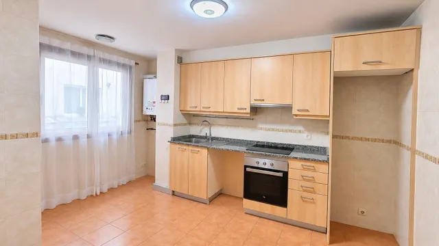 Piso de 3 dormitorios listo para entrar a vivir, con garaje y trastero en Palavea — 6