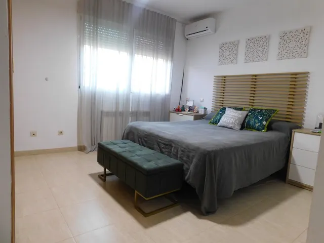 Chalet Adosado en Yuncler 3 Plantas para entrar a vivir — 39