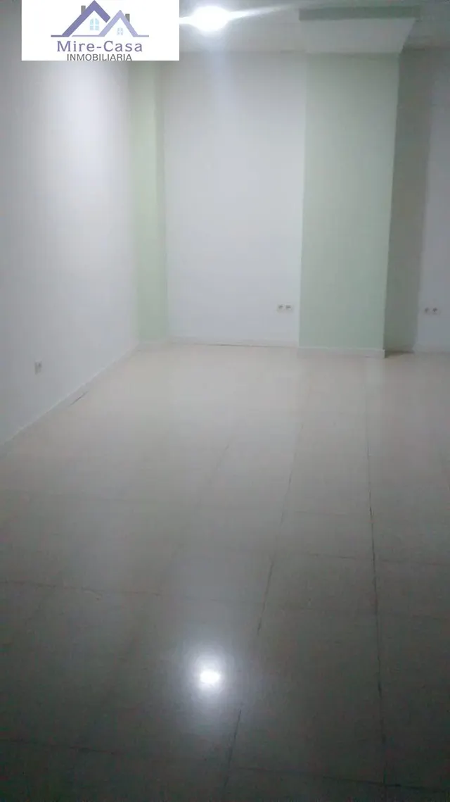 SE ALQUILA ENTRESUELO COMERCIAL, IDEAL ACTIVIDADES SANITARIAS — 8