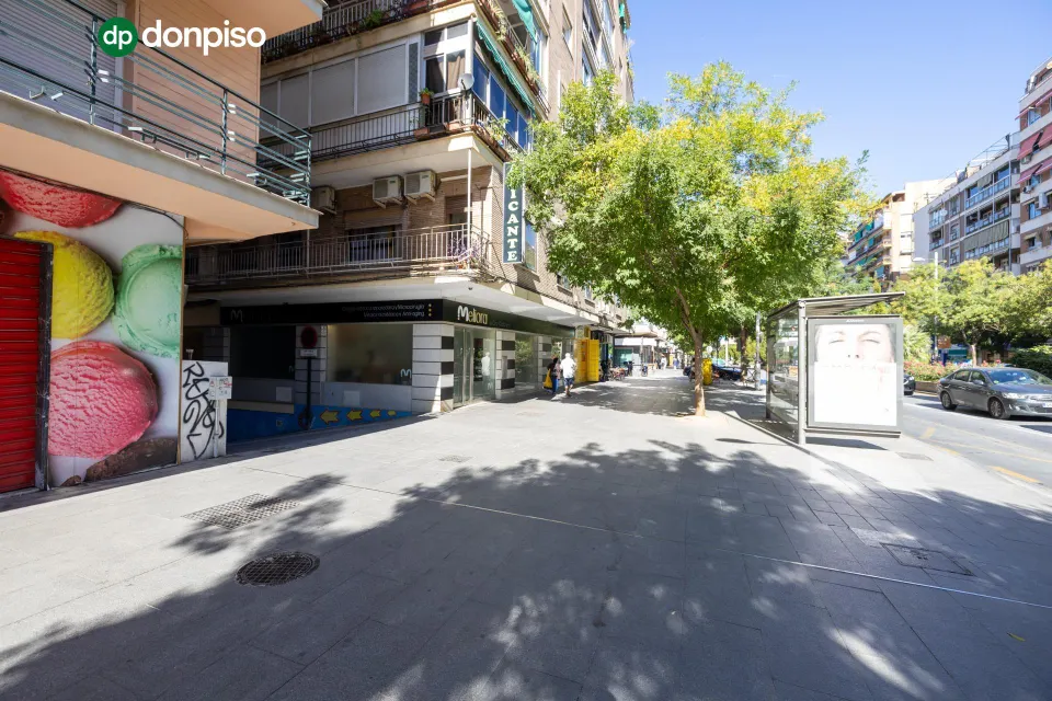 Local comercial 126m² en venta - Ronda - Arabial
