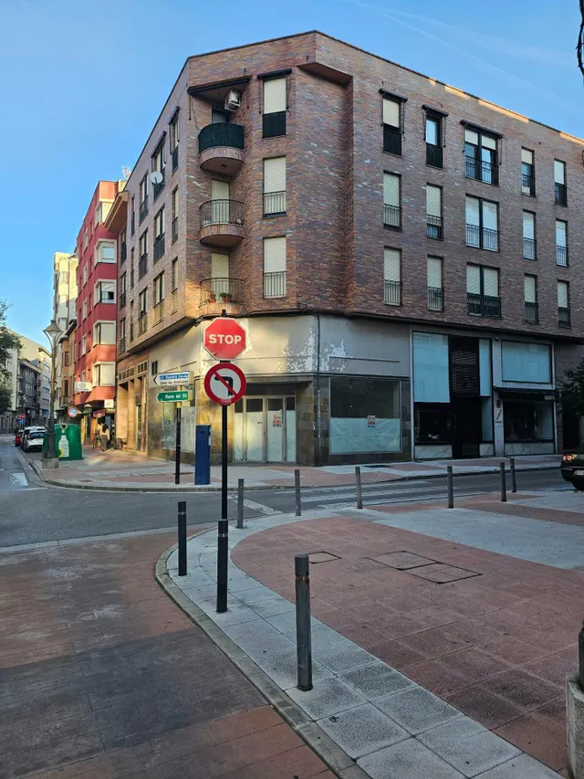 Espacioso Piso en el Corazón de Ponferrada por €156,000 — 23