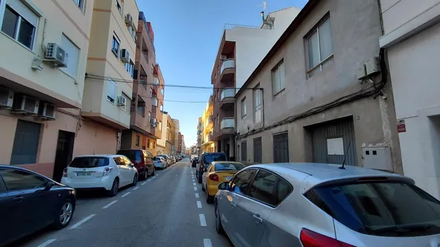Solar edificable en excelente ubicación en Villena - foto 3