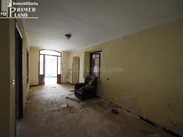*¡Casa / Solar en venta en Argamasilla de Alba – Zona Genera