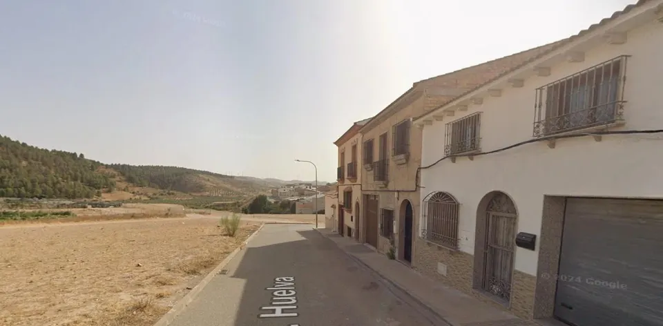 CASA EN MARTIN DE LA JARA