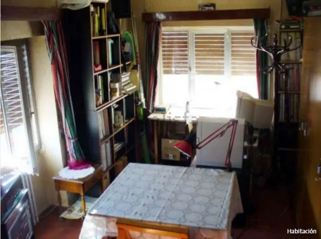 VIVIENDA PARA REFORMAR A SU GUSTO EN EL PASEO CANALEJAS — 7