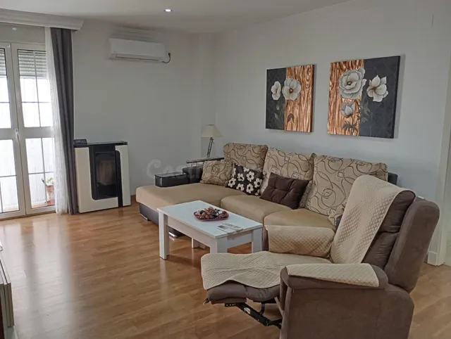 VENTA MAGNÍFICO PISO EN PLANTA BAJA REFORMADO - foto 2