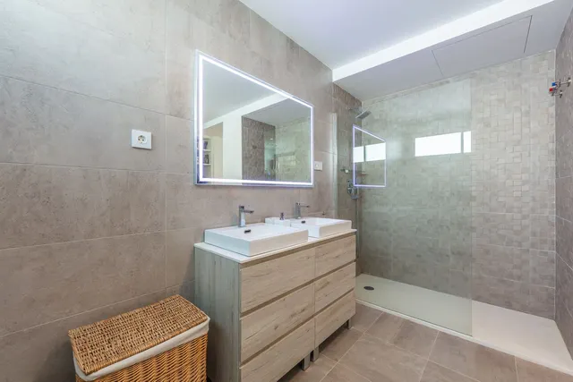 Chalet 4 habitaciones 231m² en venta - Costa del Sol — 50