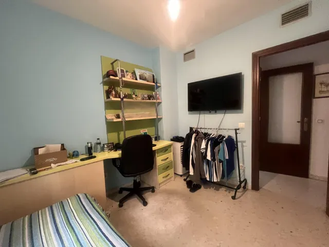 ESPECTACULAR PISO EN AVDA PUERTA DEL SUR — 28