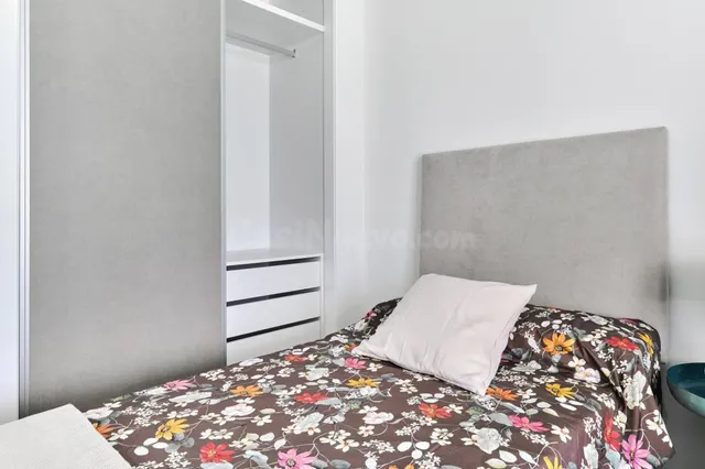 Chalet Moderno con Jardín en Torrevieja - Ideal Familias — 40