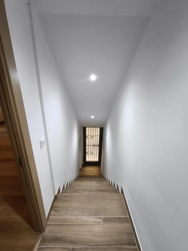 Exclusiva casa de pueblo completamente rehabilitada con piscina interior, terraza y parking en el centro de el Vendrell — 45