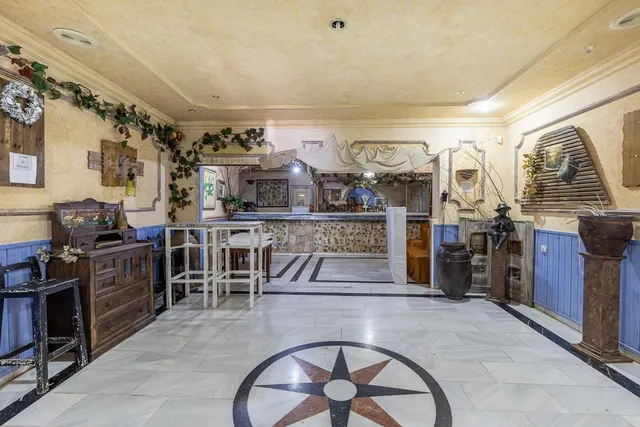 EN VENTA HOTEL Y RESTAURANTE LOS PINILLOS — 6