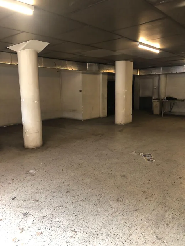 LOCAL EN VENTA EN MANRESA — 5