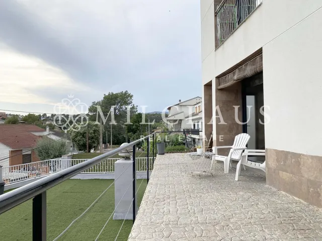 Casa o chalet independiente en venta en Calle d'Enric Morera — 29