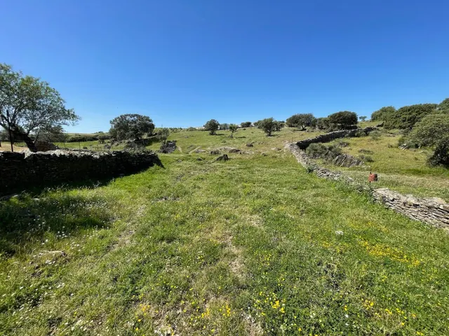Terreno rural en venta - Extremadura — 13