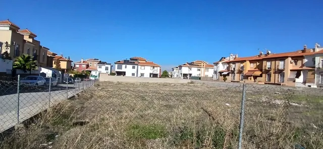 SOLAR URBANO 524 M2 JUNTO BASE AÉREA ARMILLA — 3