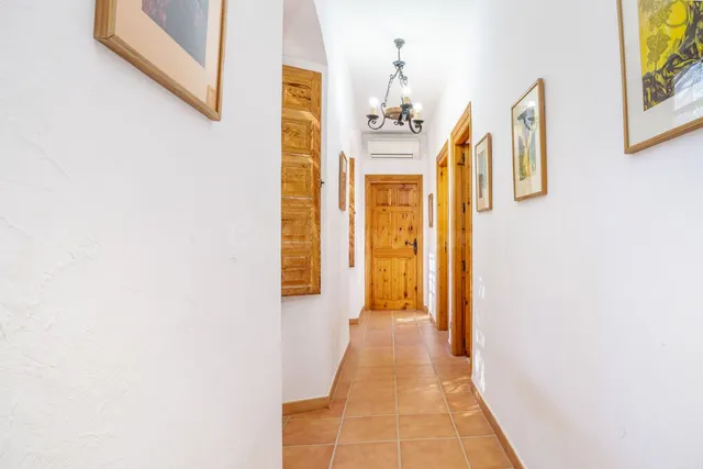 Hotel 14 habitaciones 910m² en venta - Andalucia - foto 4