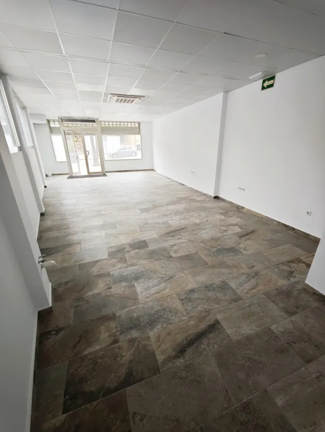 Alquiler de local comercial de 85 m2 en pleno rendimiento –  - foto 3