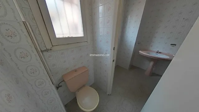 2 LOCALES DE 821 M2. EN TOTAL, FIGUERES — 18