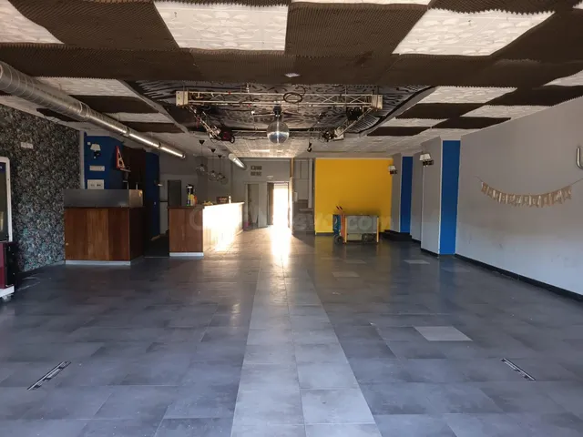 SE ALQUILA ESPECTACULAR LOCAL COMERCIAL EN ALCOLEA (CÓRDOBA)