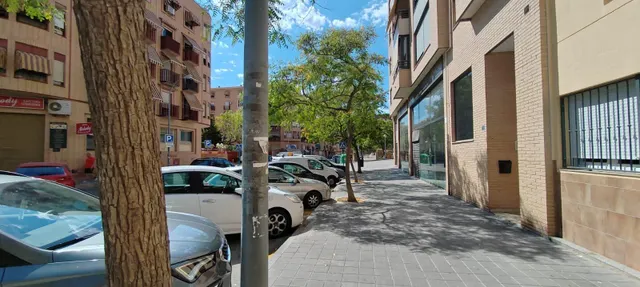 SE VENDE LOCAL CONVERTIDO A VIVIENDA / 2 ALTURAS / ZONA HOSPITAL — 4