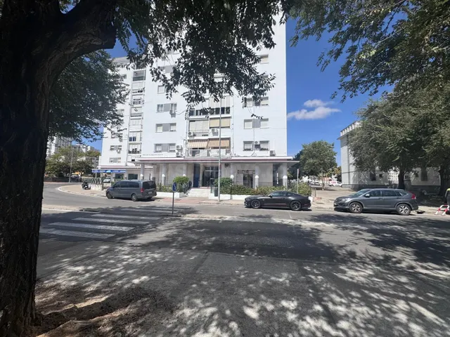 SE VENDE PISO EN CALLE MAESTRO ÁLVAREZ BEIGBEDER — 5