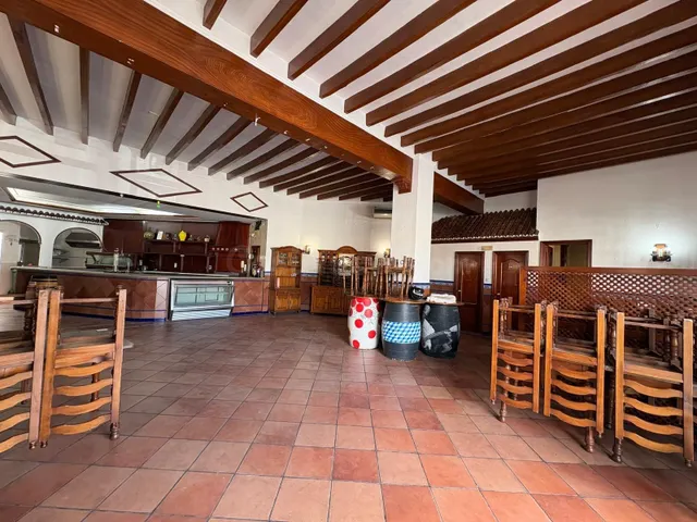 Oportunidad Única: Local Comercial con Vivienda en Planta Pr - foto 3