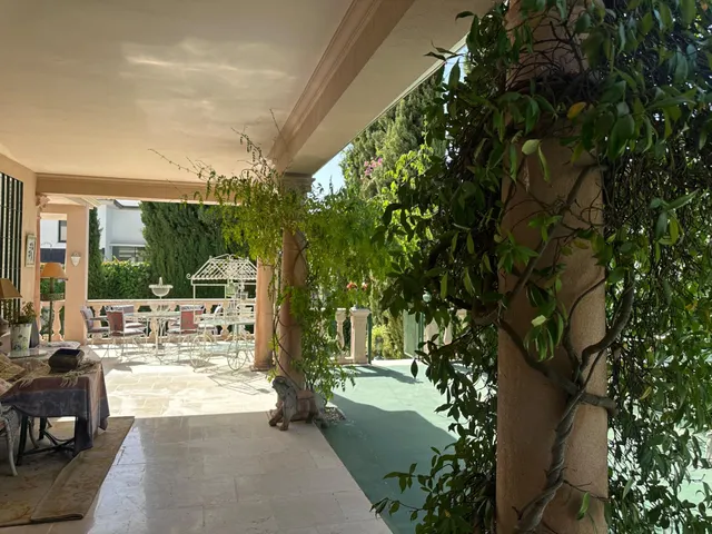 EXCLUSIVA FINCA SEÑORIAL CON TRES VIVIENDAS Y PISCINA EN UNA DE LAS MEJORES ZONAS DE CÓRDOBA — 19