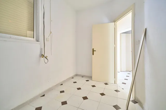 AMPLIO PISO DE 4 DORMITORIOS EN ZONA PIO XII — 12