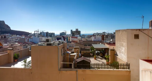 ¿Buscas piso cerca del centro? — 15