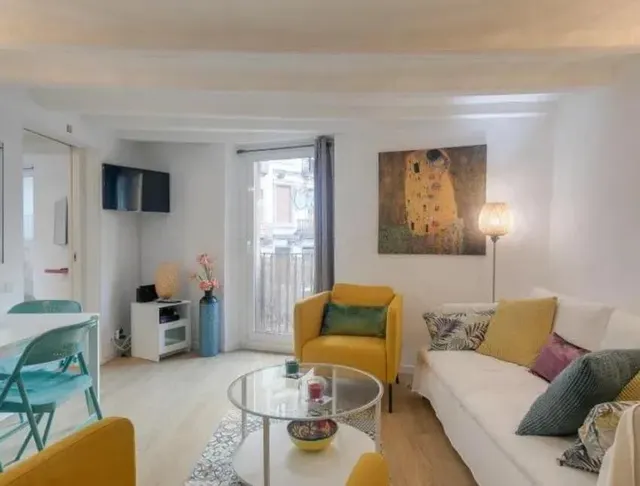 PISO EN VENTA EN EL GÒTIC — 5