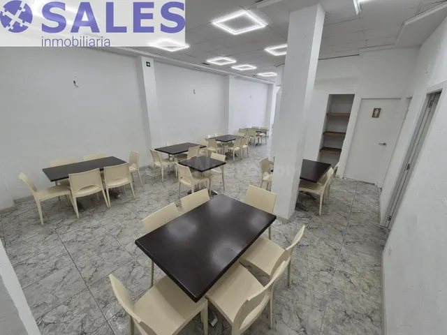 SE VENDE LOCAL COMERCIAL EN CALLE PADRE MÉNDEZ – TORRENT - foto 3