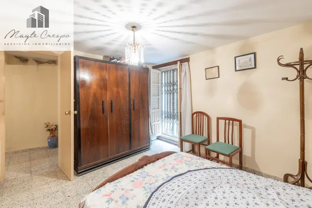BONITA CASA PARA REFORMAR — 17