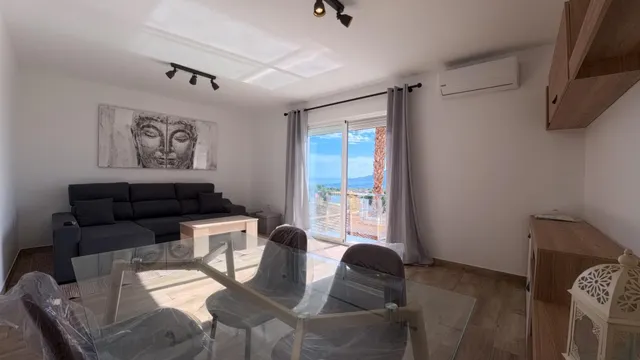 Adosado de esquina con 3 dormitiorios, piscina propia y vista al mar — 6