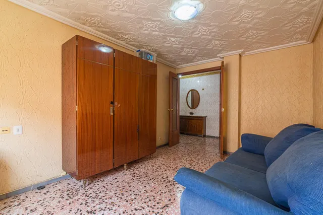 Piso de 4 habitaciones con ascensor en Altabix - Elche — 9