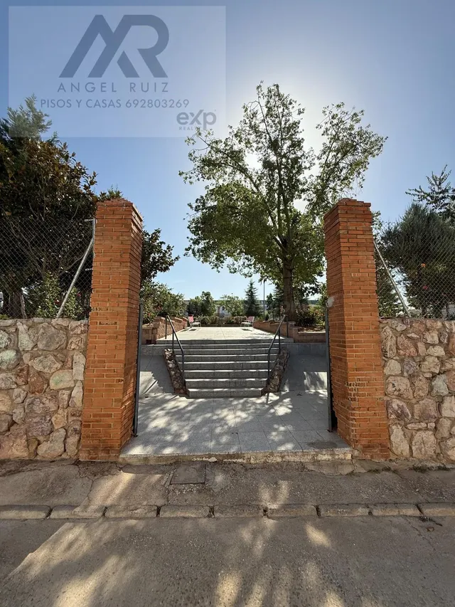🏡 Oportunidad única en Arroyo de San Serván — Casa en planta