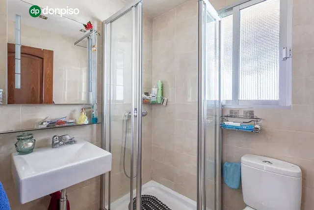 AMPLIO PISO JUNTO GRAN CAPITAN — 20