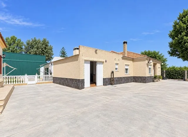 DOS CHALETS CON PISCINA, LA MATANZA, ORIHUELA — 43