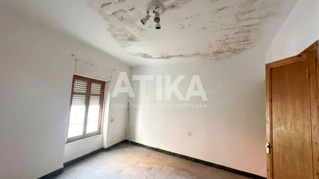 PISO EN ZONA SAN JOSÉ TOTALMENTE PARA REFORMAR - ONTINYENT — 3
