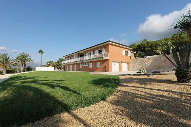 ESPECTACULAR VILLA EN ALTEA - ALICANTE — 3