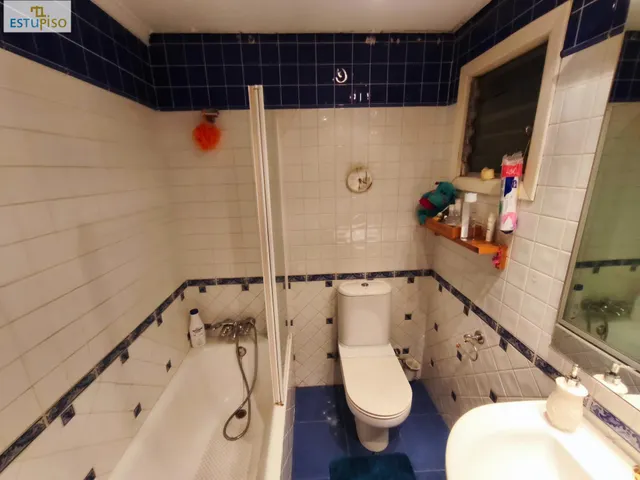 ¡5 habitaciones Y 2 BAÑOS EN PLENO CENTRO! 144 m2 EN CALLE GENERAL ÁLAVA — 38