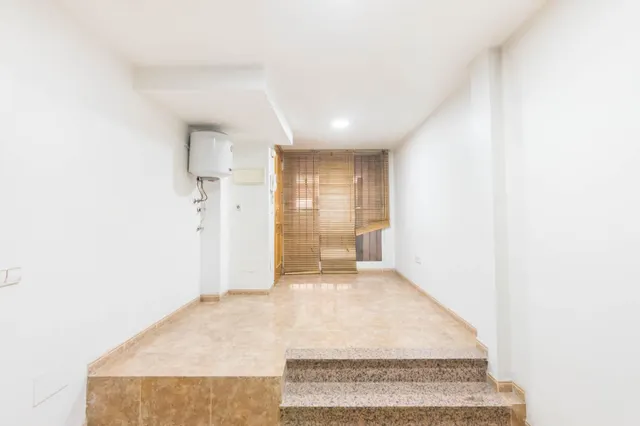 Entresuelo diáfano de 44 m2 en Archena, junto al ayuntamiento – ideal para tu negocio — 7