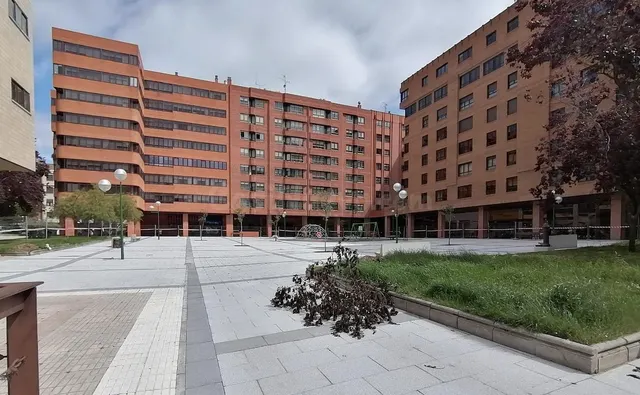 En Burgos. Zona centro. Se alquila bar/cafetería en una zona